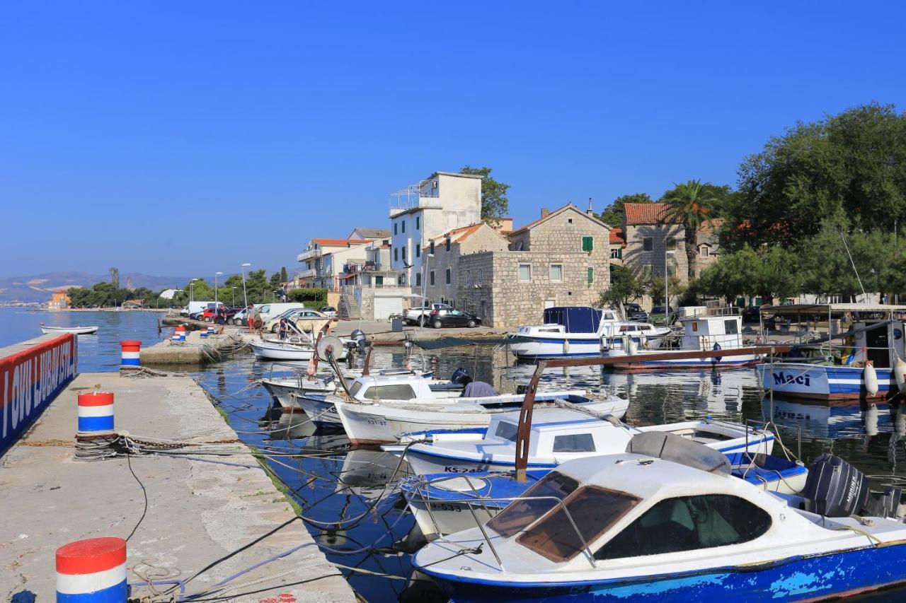 Apartments By The Sea Kastel Kambelovac, Kastela - 8679 Luaran gambar